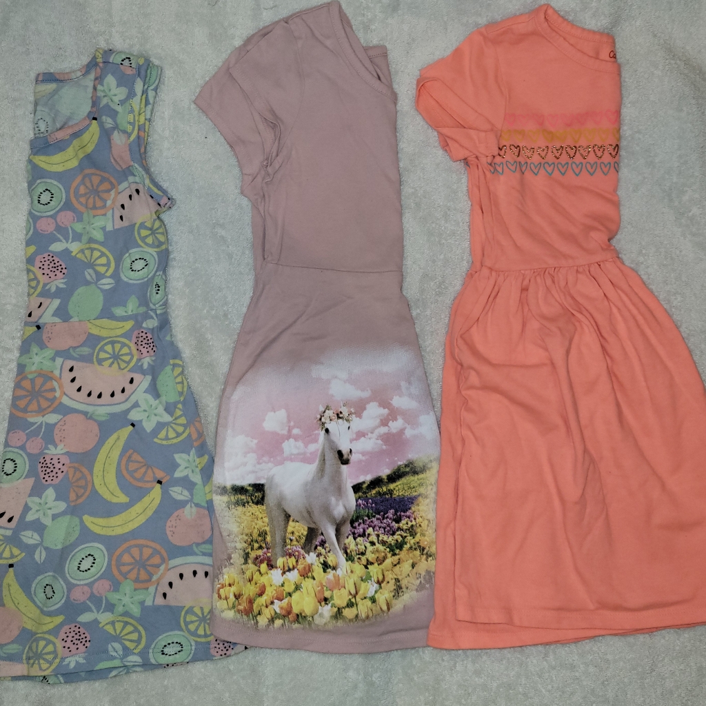 3 Euc Small Dresses